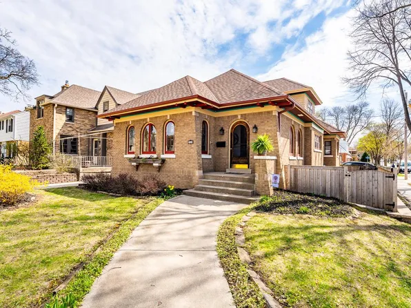 2602 Lefeber AVENUE, Wauwatosa, WI 53213