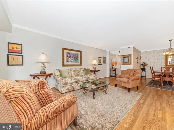 15115 Interlachen Dr #3-208, Silver Spring, MD 20906