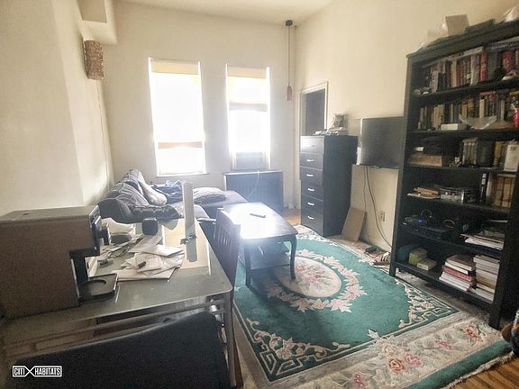 3rd image of 113 W 85th St APT 4A