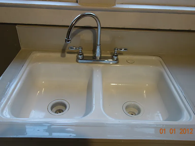 210 8th St #B — Photo 7