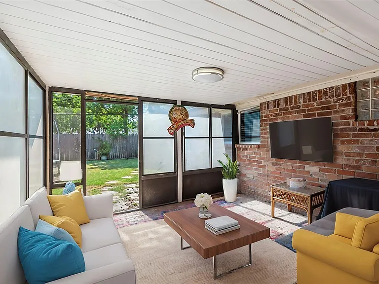 3010 Westerland Dr — Photo 43