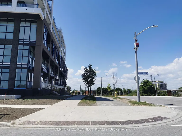 60 George Butchart Dr #Townhouse 2-2 — Photo 33