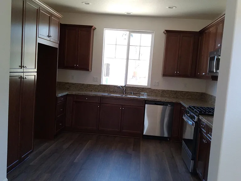 534 Serra Ct — Photo 3