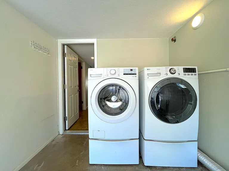 970 E Lobster Trap Ln — Photo 18