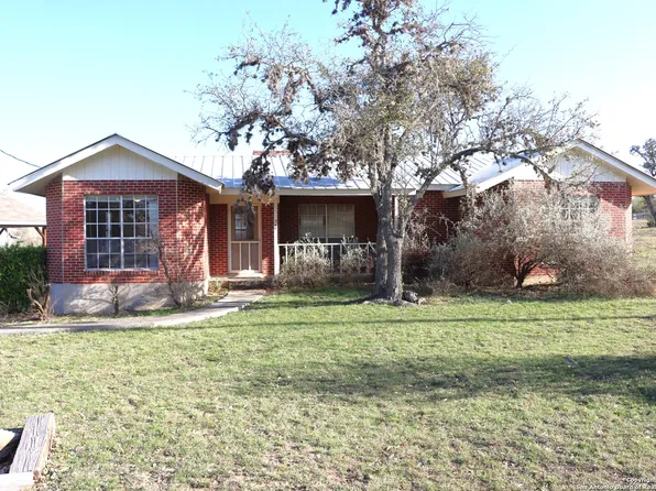 349 Glenvalley Circle, Bandera, TX 78003
