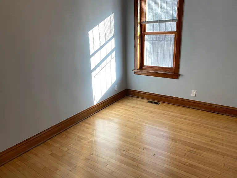 3739 N Greenview Ave #1R — Photo 12