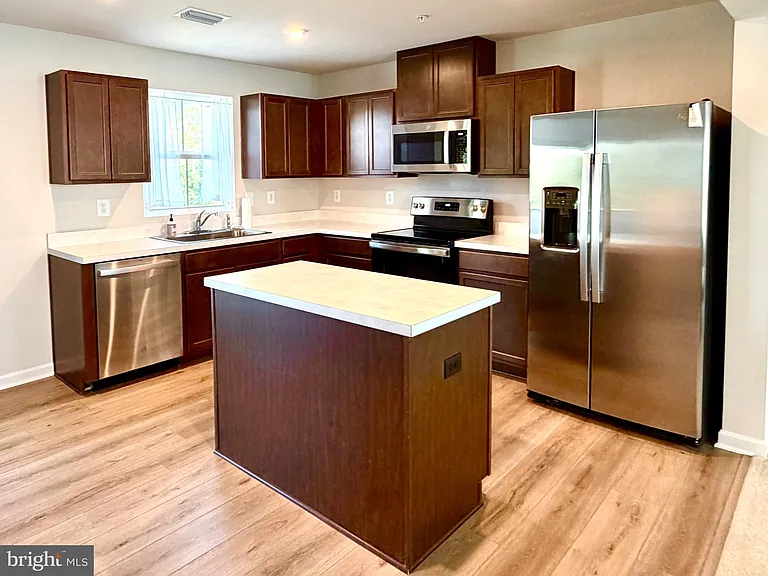 309 Yellow Bill Ln — Photo 8