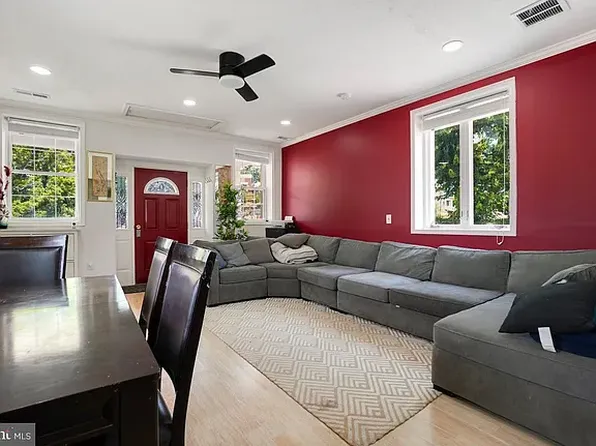1026 Haverhill Rd, Baltimore, MD 21229