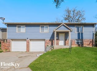 106 N Logan St, Olathe, KS 66061