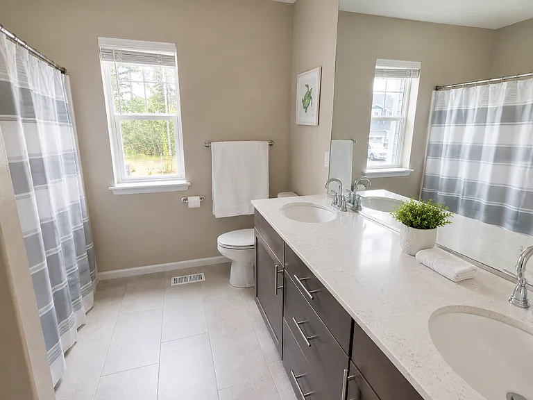 2nd Bathroom