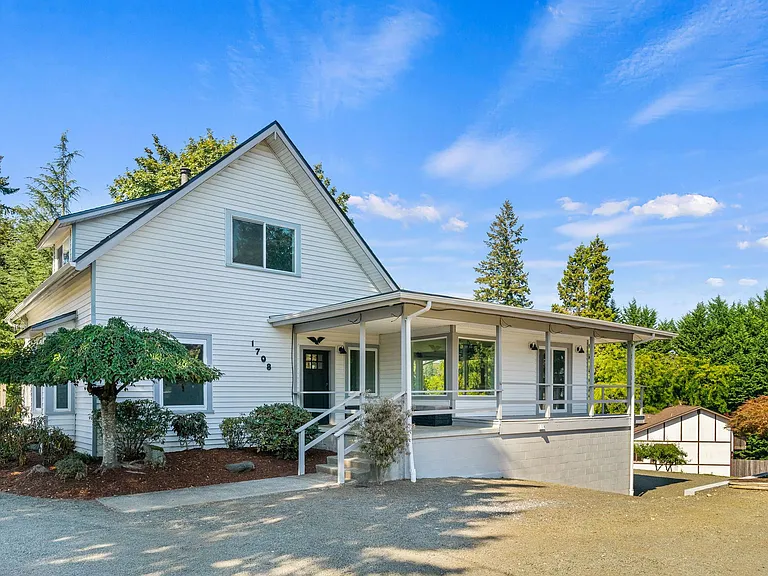 1708 Yelm Hwy SE — Photo 2