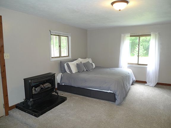 4th image of 8913 W Suwanee Trl