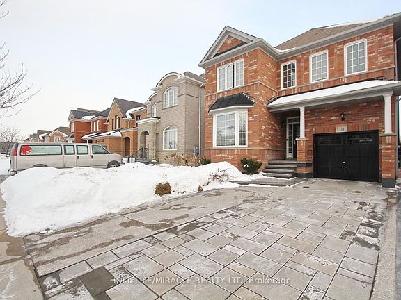 3rd image of 11 Bluffmeadow St