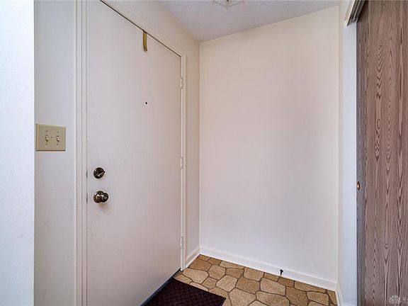 4th image of 4701-4703 Foxdale Dr