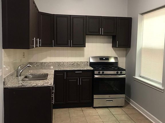 5th image of 6746 S Crandon Ave