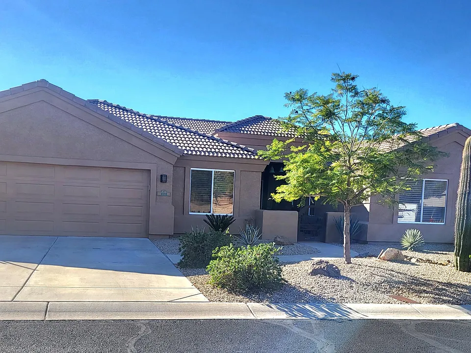 4711 E Sleepy Ranch Rd