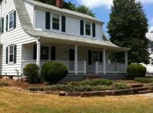 300 N Church St, Remington, VA 22734