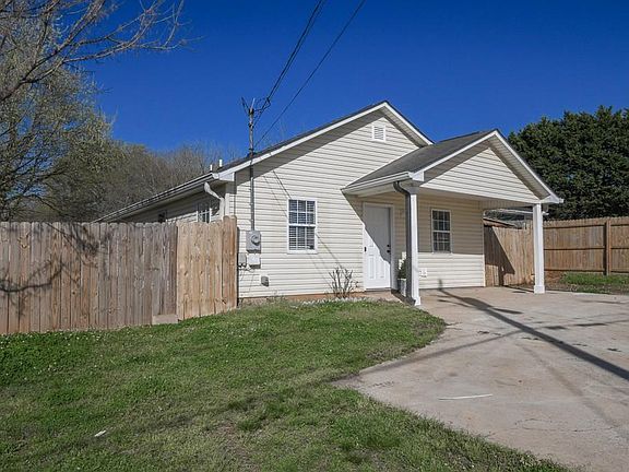 2nd image of 1089 Travis Dr