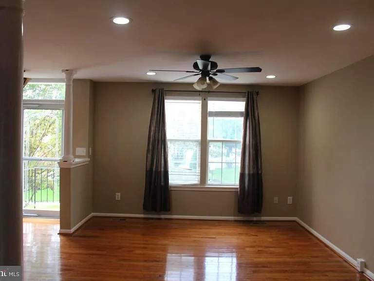 42886 Nashua St — Photo 4