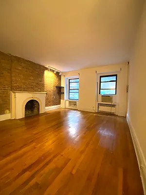 Rented by Kaden Realty | media 1