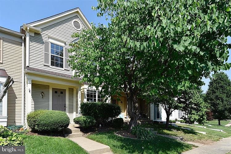1st image of 2668 McGuffeys Ct