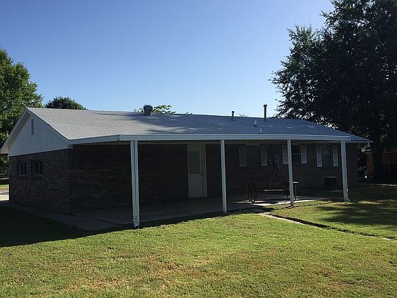 2nd image of 121 Sherry Dr