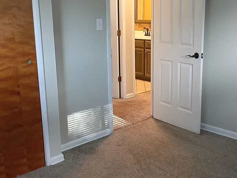 702 Saratoga Ave — Photo 8