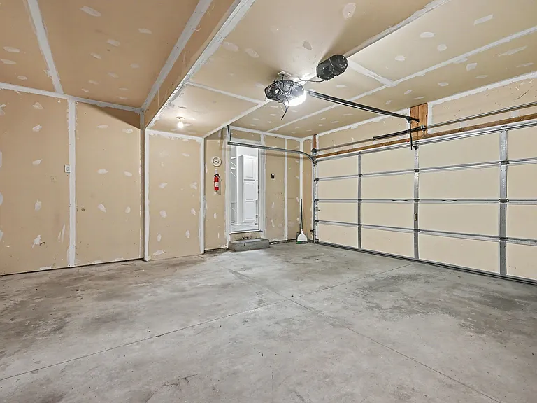 352 Laurel Wood St — Photo 18