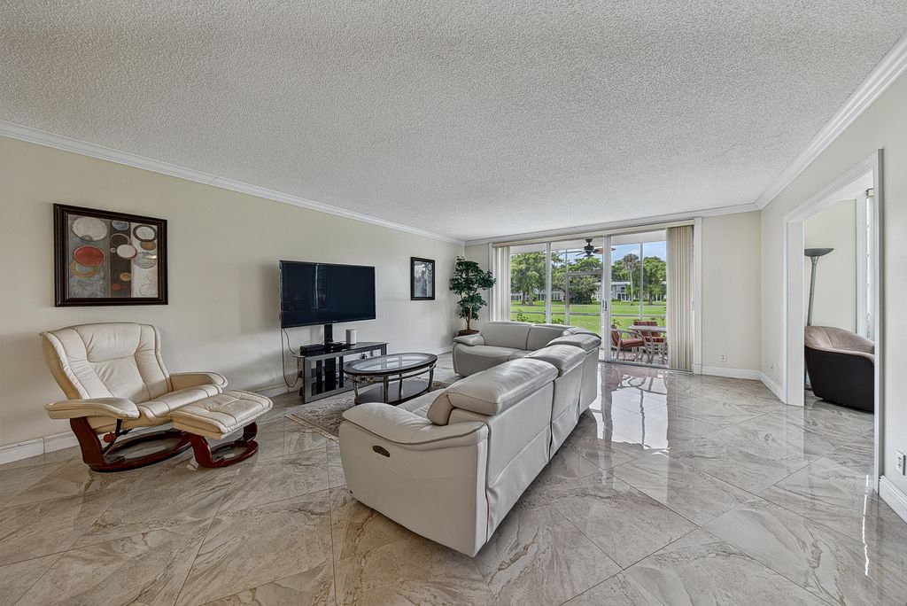 4020 W Palm Aire Drive #106, photo 5