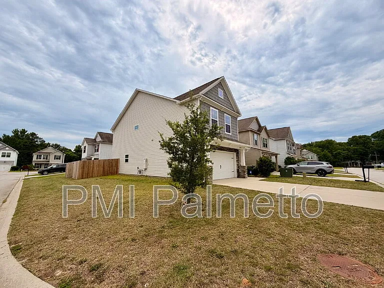 147 Saint George Rd — Photo 31