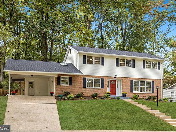 2nd image of 3818 Winterset Dr