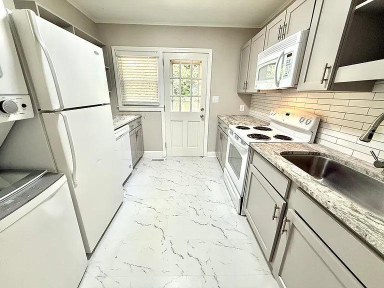 1308 Whilden Pl #A — Photo 7