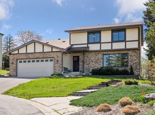 335 18th Ave N, South Saint Paul, MN 55075