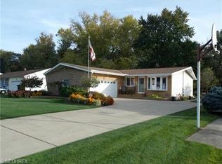 26935 Elizabeth Ln, Olmsted Township, OH 44138