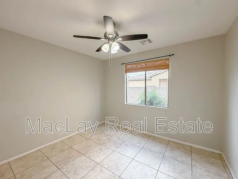 203 W Cedar Dr — Photo 15