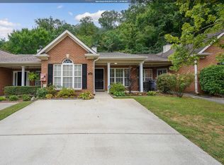 212 Mitoba Trl, Pelham, AL 35124