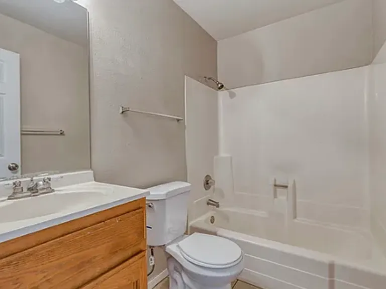 645 W Rio Salado Pkwy #101 — Photo 15