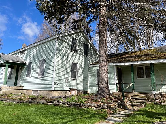 3rd image of 2210 Ellis Hollow Rd