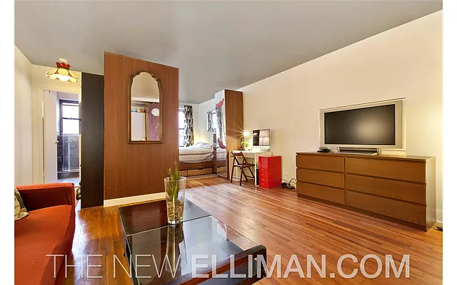 Sold by Douglas Elliman | media 19