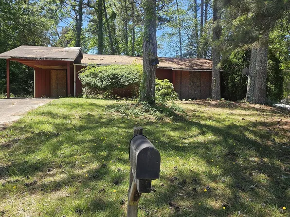 167 Iris Ct, Riverdale, GA 30274