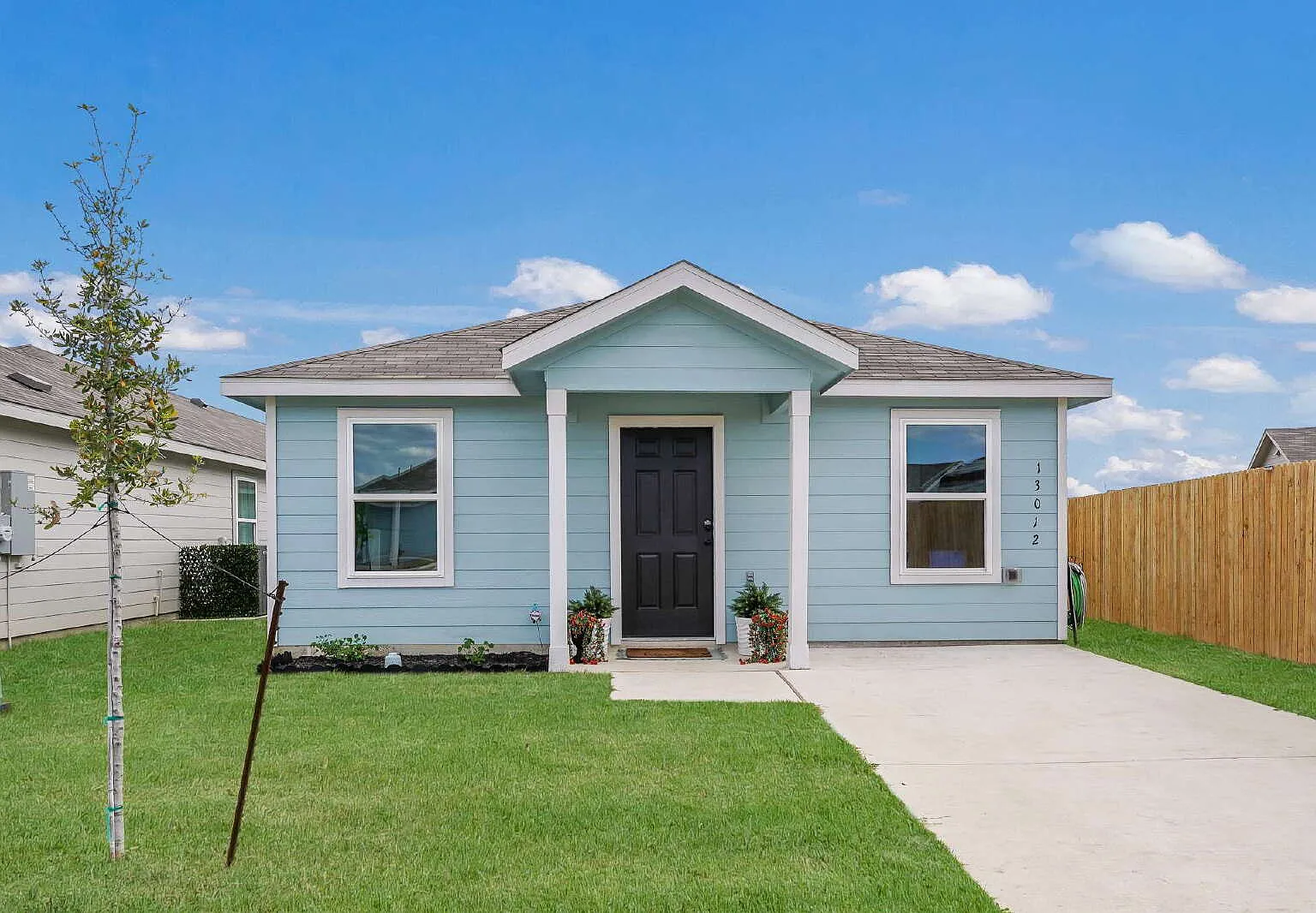 4 bed, 2.0 bath, 1500 sqft, $1,575 — Photo 2