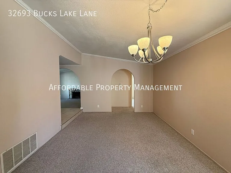 32693 Bucks Lake Ln — Photo 4