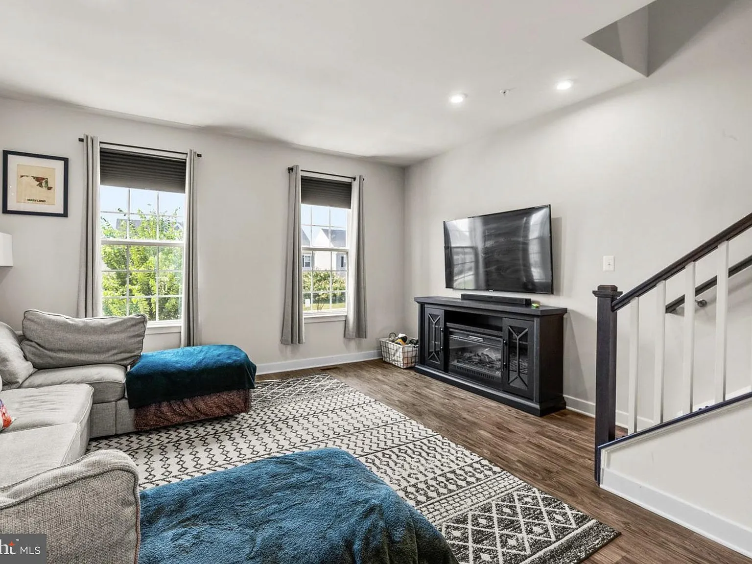 2 bed, 2.5 bath, 1599 sqft, $2,900 — Photo 4