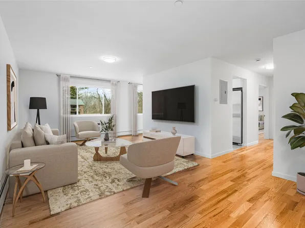 3 Woods End Circle #A, Peekskill, NY 10566