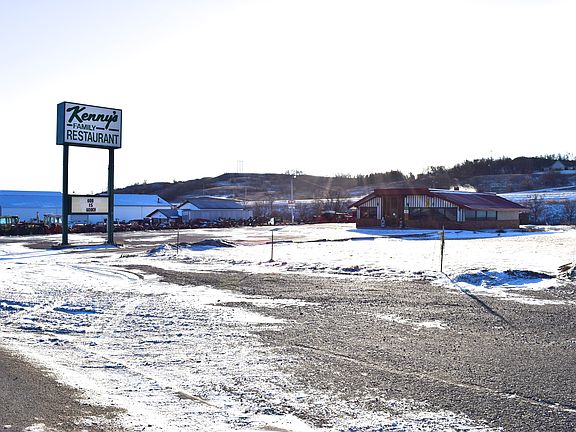 2nd image of 2225 Main St West