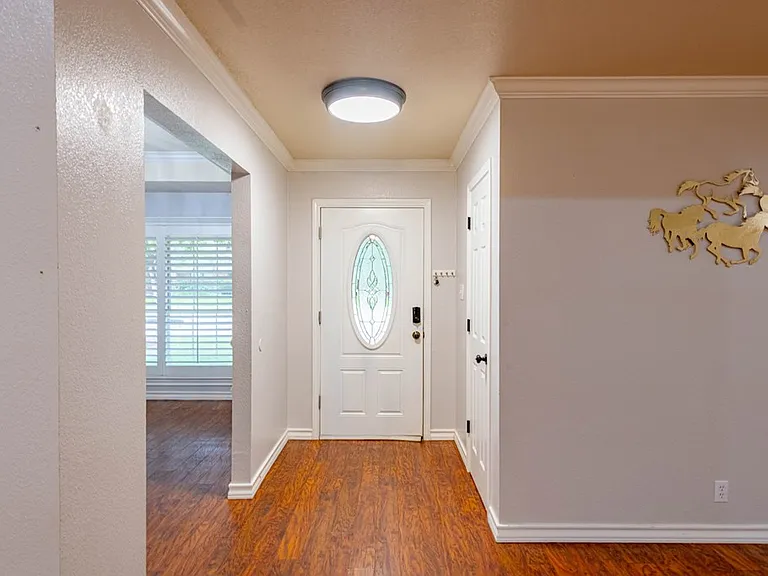 4715 Bishops Castle Dr — Photo 4