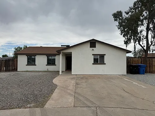 4553 N 82nd Ln Photo 1 4553 N 82nd Ln Photo 1