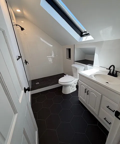1273 S Main St #3 — Photo 2
