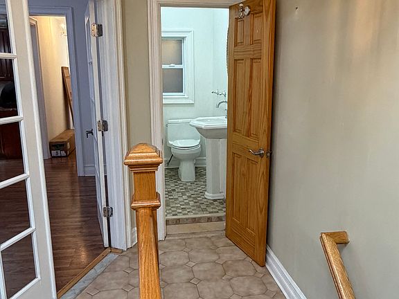 5th image of 1361 Crosby Ave Floor 2