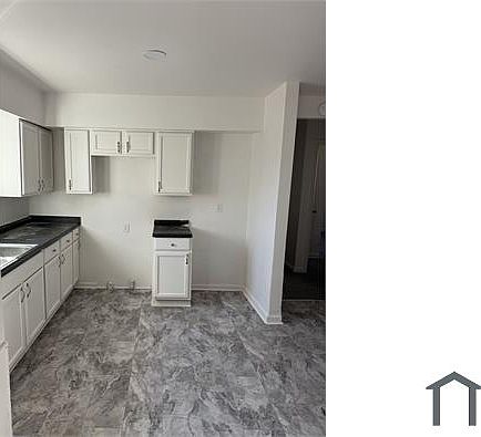 5th image of 841 S Worth Ave